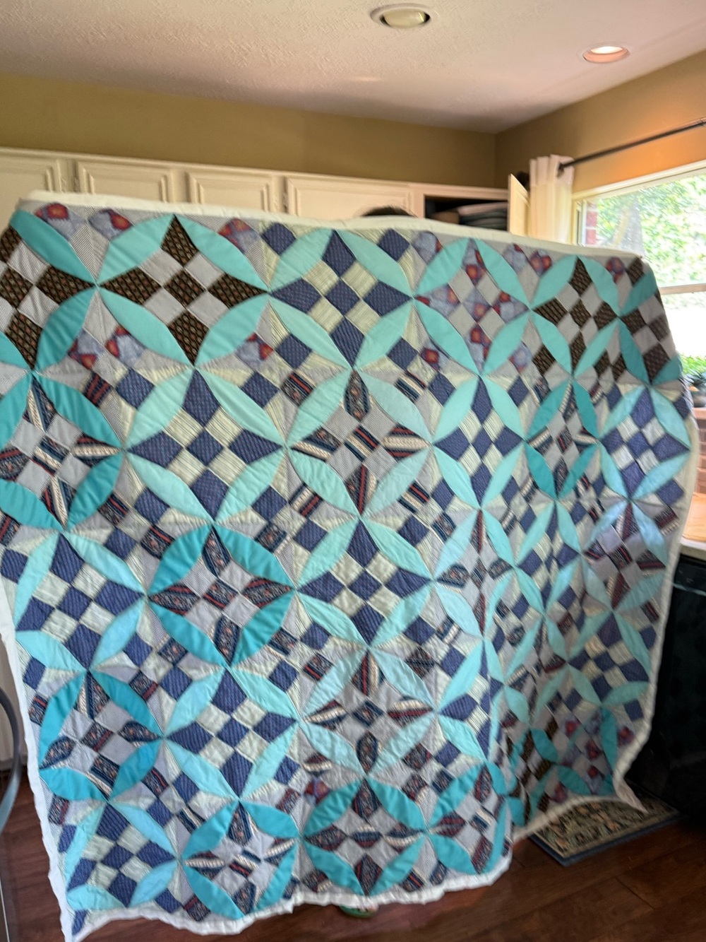 Vintage Handmade Patchwork Quilt Double Wedding Ring Style Aqua Blue 84x66 - Picture 5 of 13